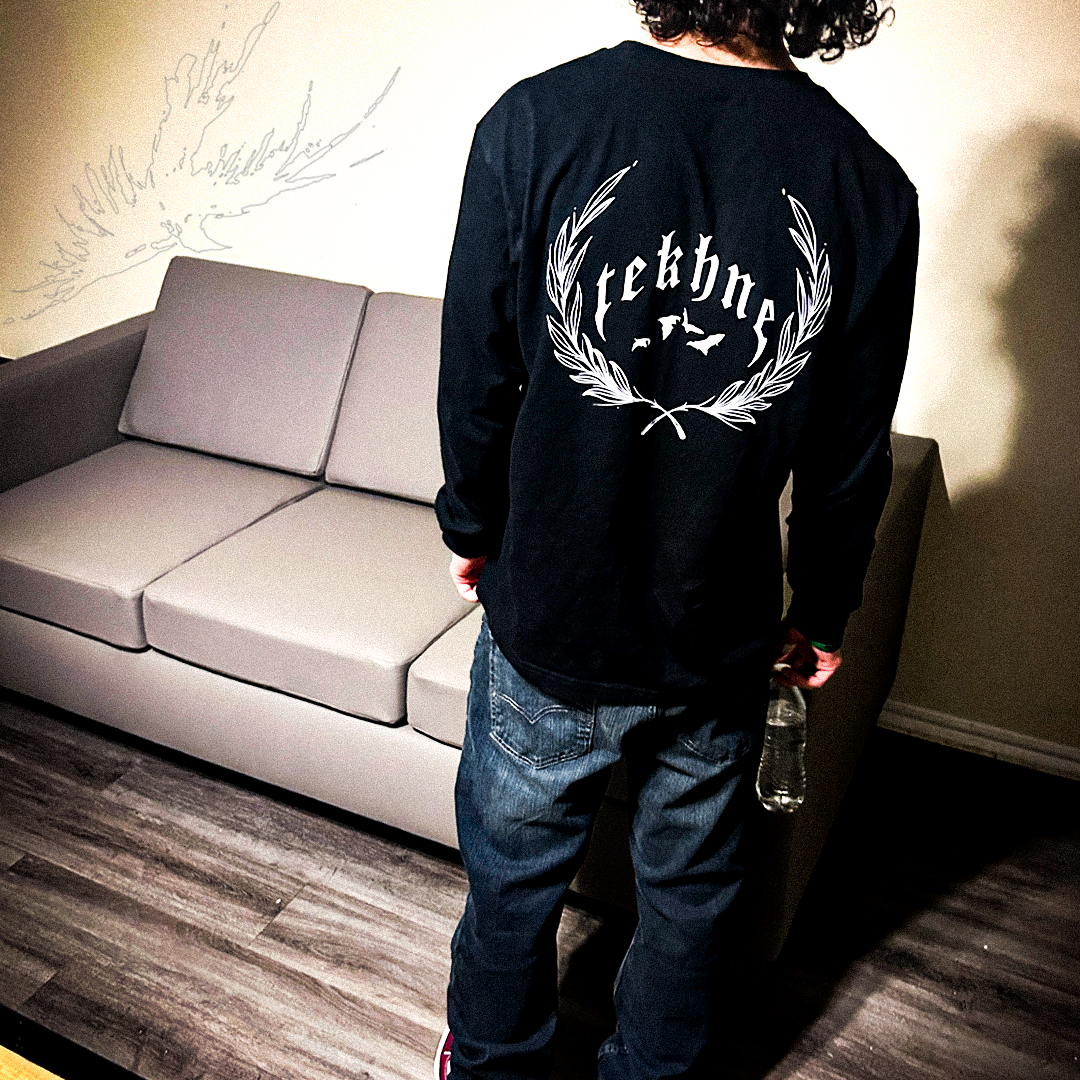 "Wreath" Long-sleeve